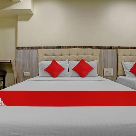 Pop 81030D Hotel Crystal Park Jogeshwari Мумбаї Екстер'єр фото