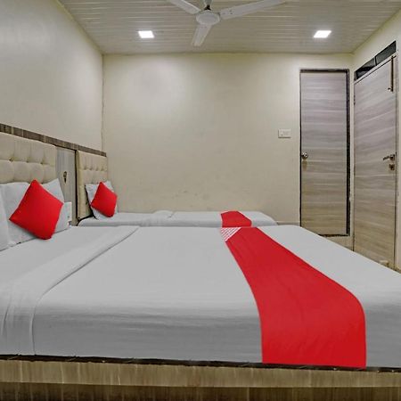 Pop 81030D Hotel Crystal Park Jogeshwari Мумбаї Екстер'єр фото